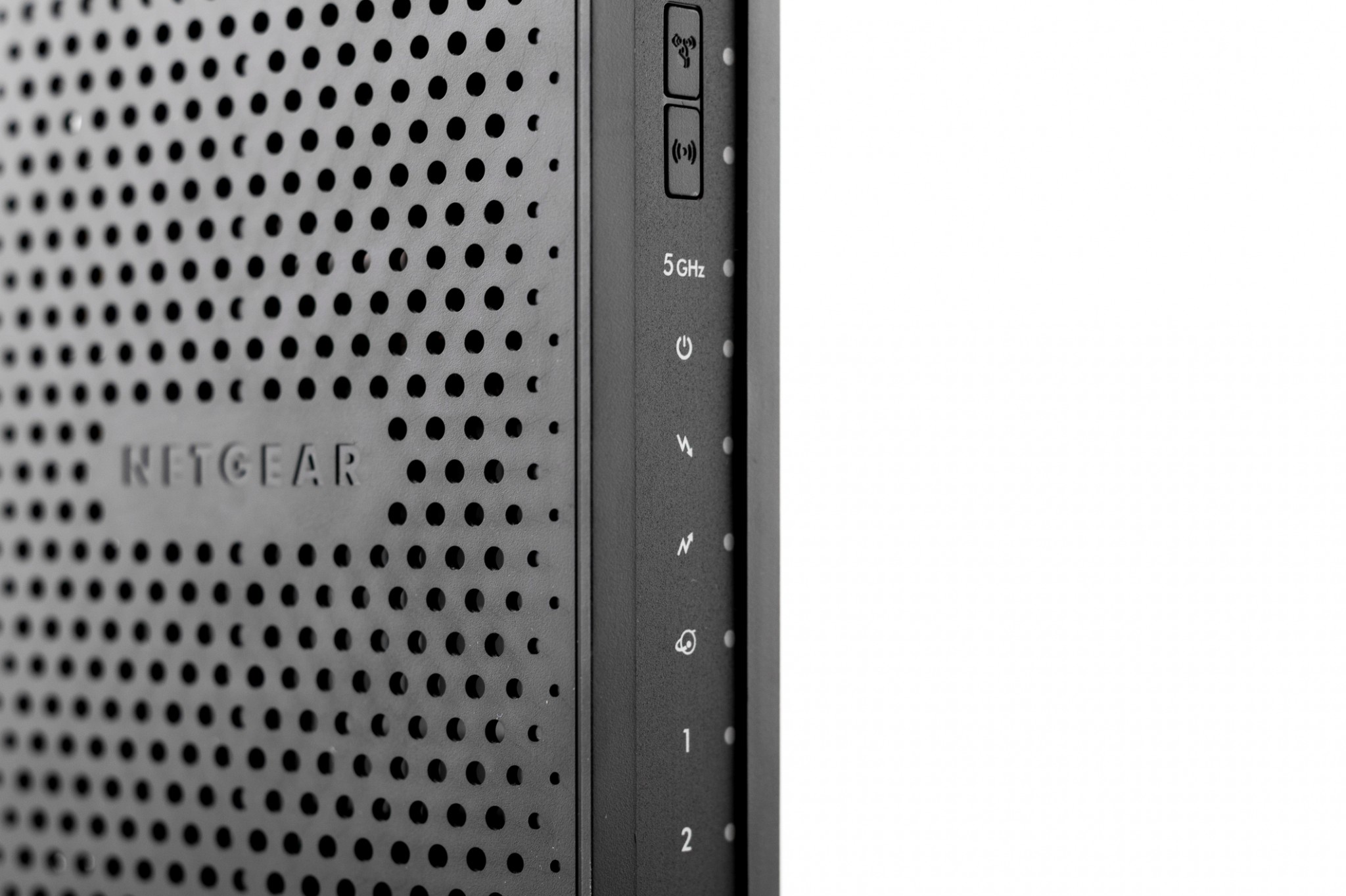 NETGEAR CG3700EMR DOCSIS 3.0based, N600 Voice Gateway Refurbished Modem